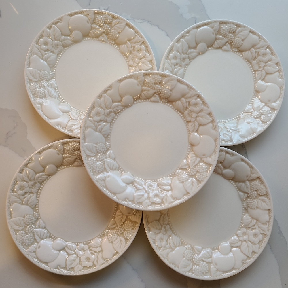 Vernon Ware by Metlox Antiqua, 5 plates, 6 1/4 inch